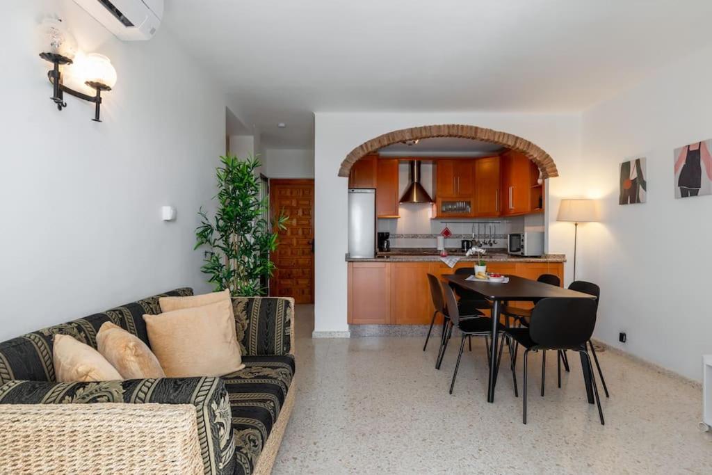 Oasis 16 Apartment Nerja Luaran gambar