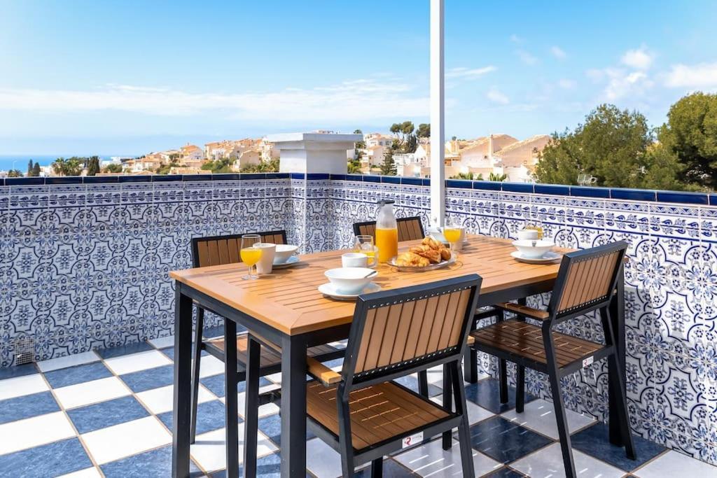 Oasis 16 Apartment Nerja Luaran gambar