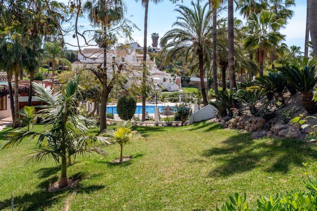 Oasis 16 Apartment Nerja Luaran gambar