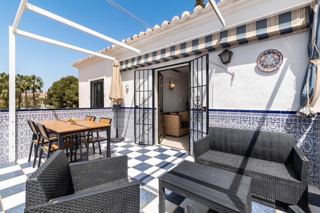 Oasis 16 Apartment Nerja Luaran gambar