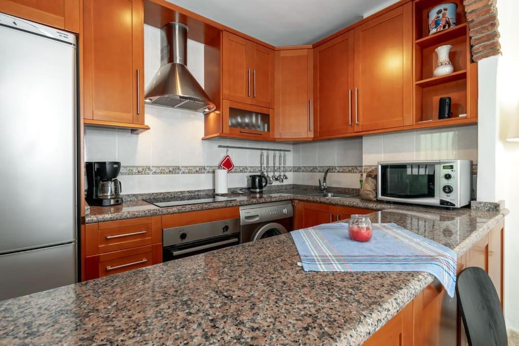 Oasis 16 Apartment Nerja Luaran gambar