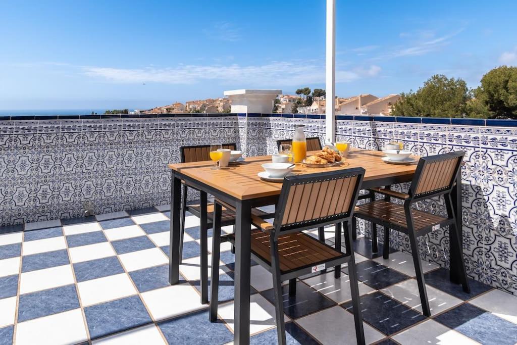 Oasis 16 Apartment Nerja Luaran gambar